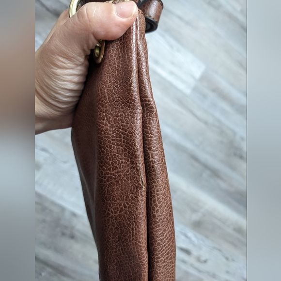 NWT Marc Fisher women's crossbody purse handbag, saddle brown gold tone - Picture 12 of 13